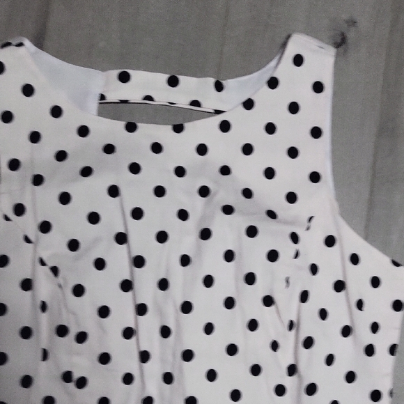 Elegant Black and White Polka Dot Midi Dress - Picture 3 of 7
